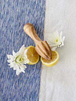 Olive Wood Lemon Squeezer 6"