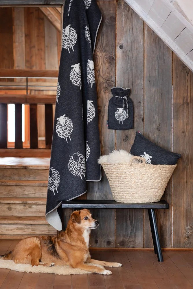 SILVRETTA Throw "Sheep"
