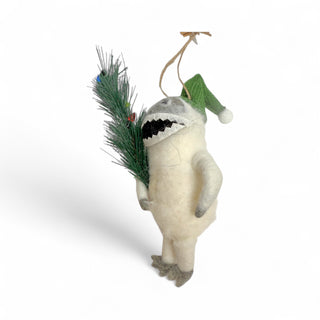 ***Felt Yeti with green hat & Christmas tree