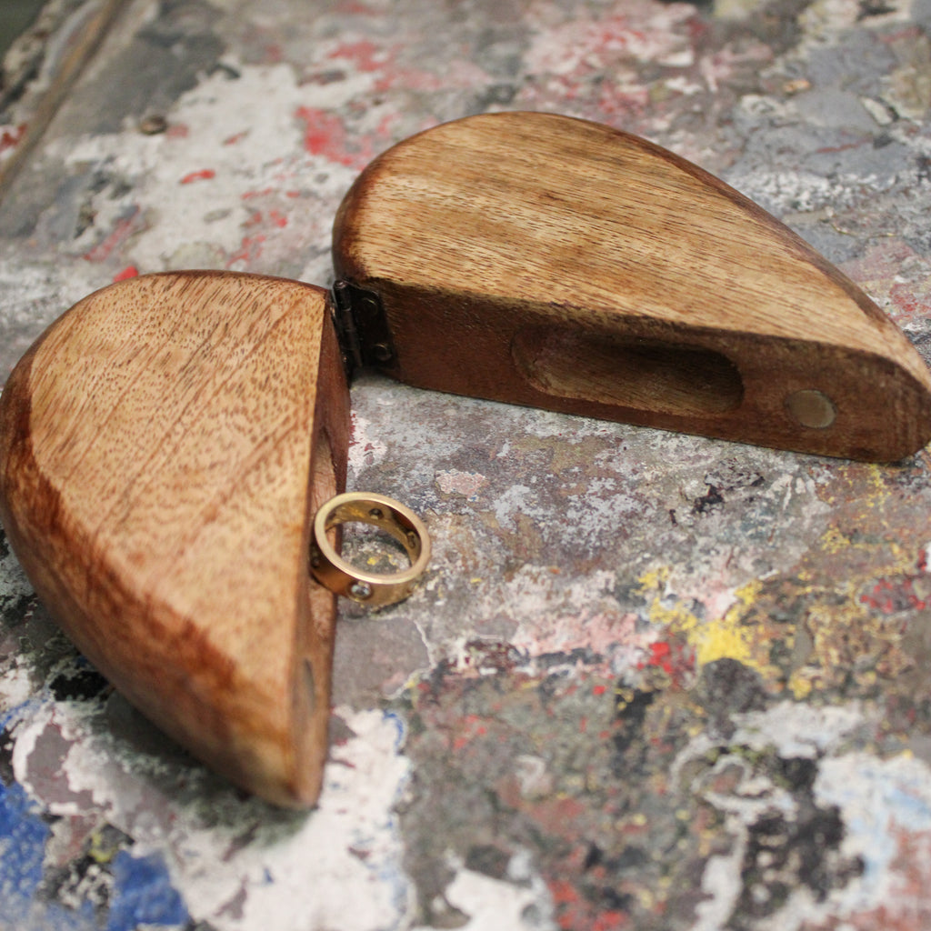 Wooden Heart Shape Magnetic Ring Box  3"