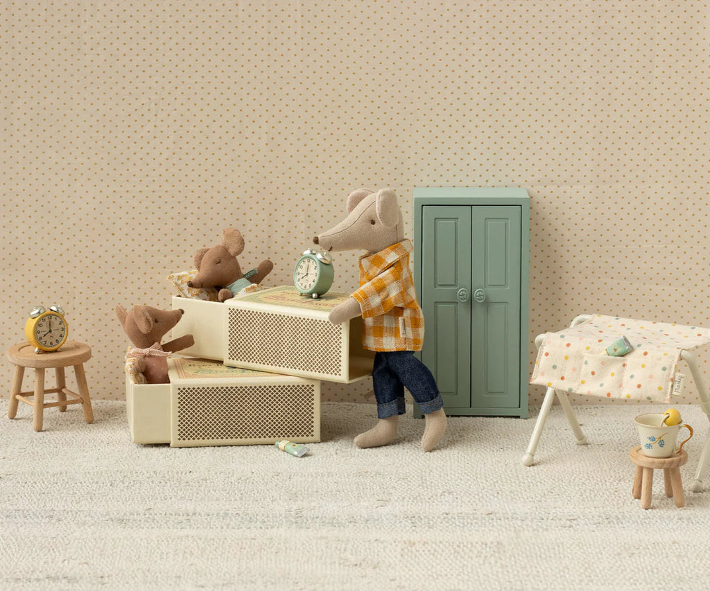 Sleepy Wakey Baby Mouse in Matchbox - Rose