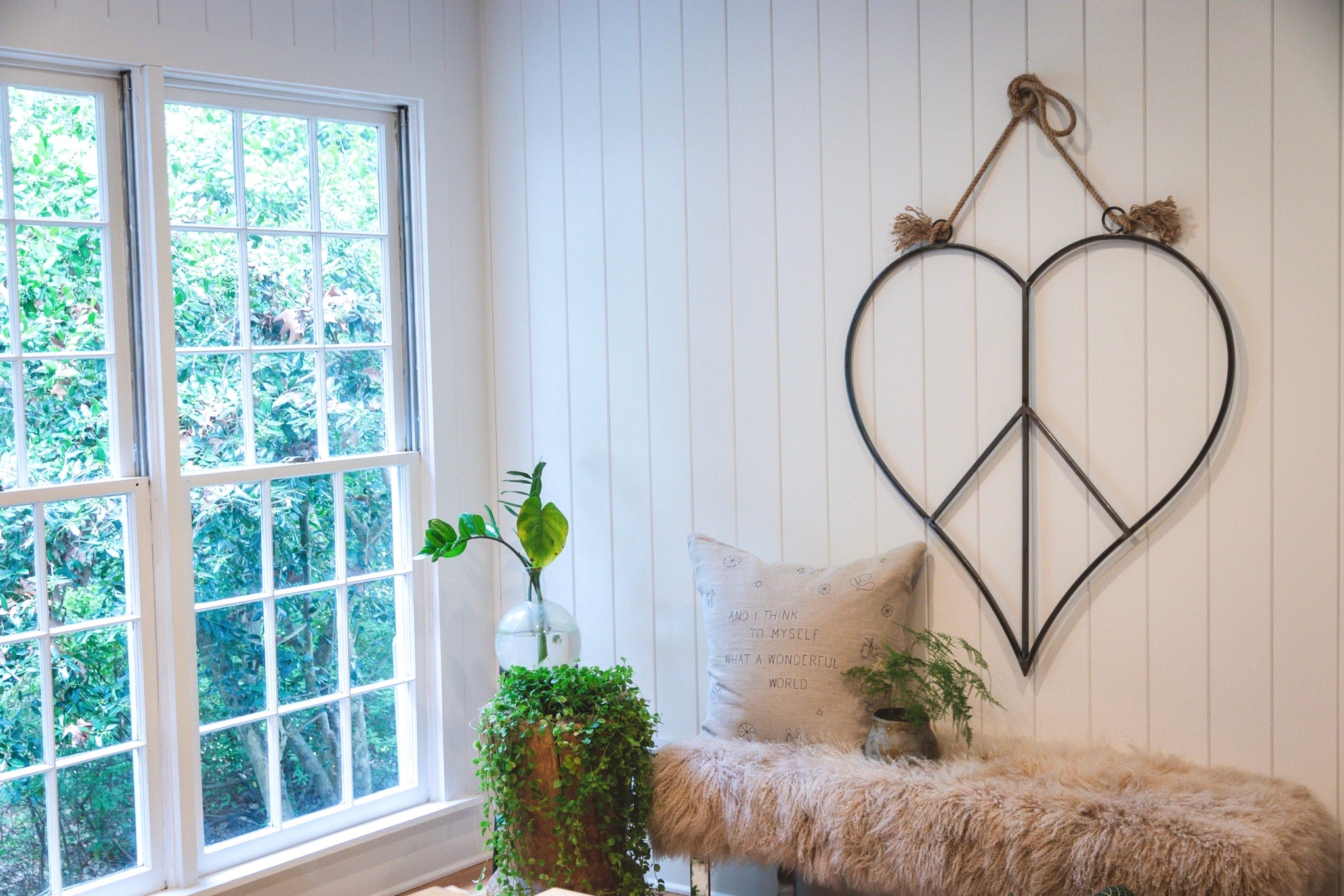 Hanging Metal Jute Heart Peace Sign 36