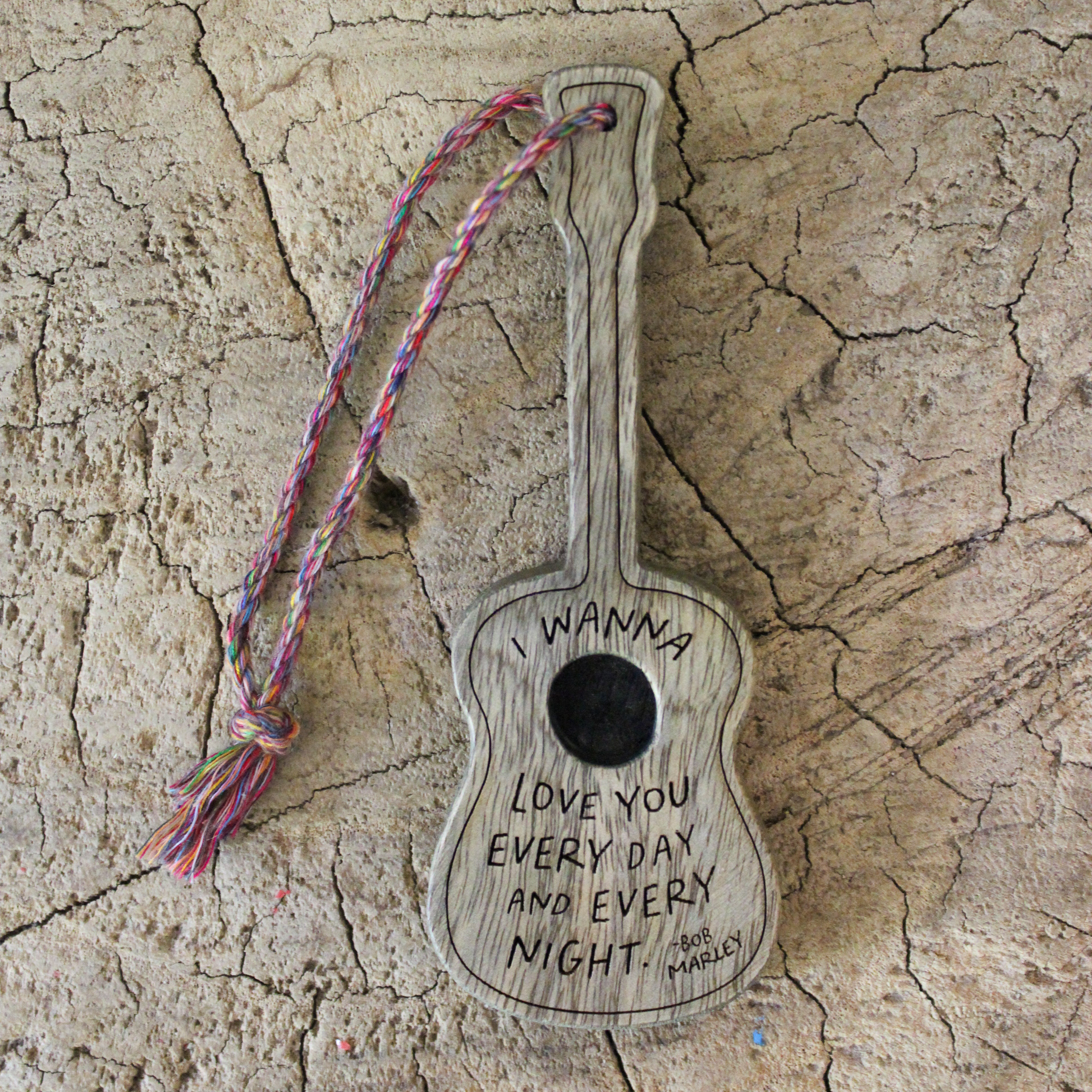 I wanna love you (Bob Marley) Wooden Guitar - 2"x5"