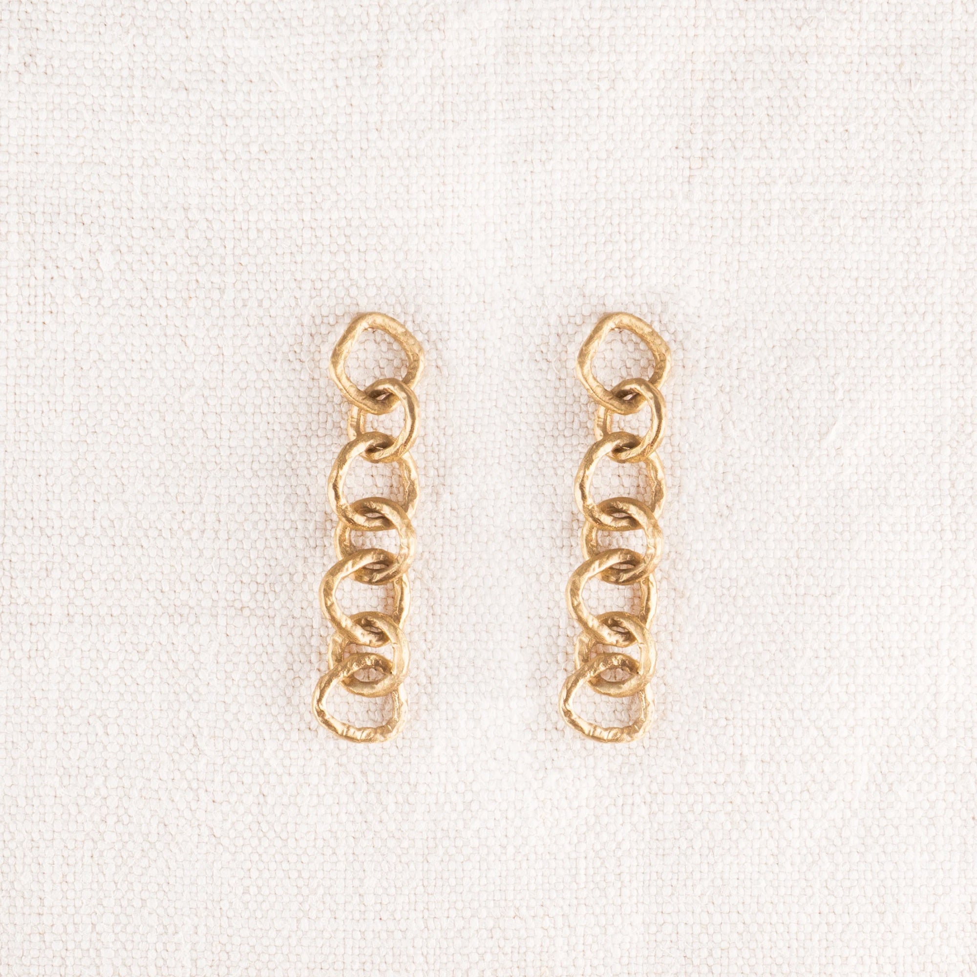 Hammered link Stud Earrings