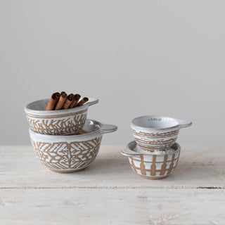 Measuring Cups with Wax Relief Pattern, Set of 4 1, 1/2, 1/3 & 1/4