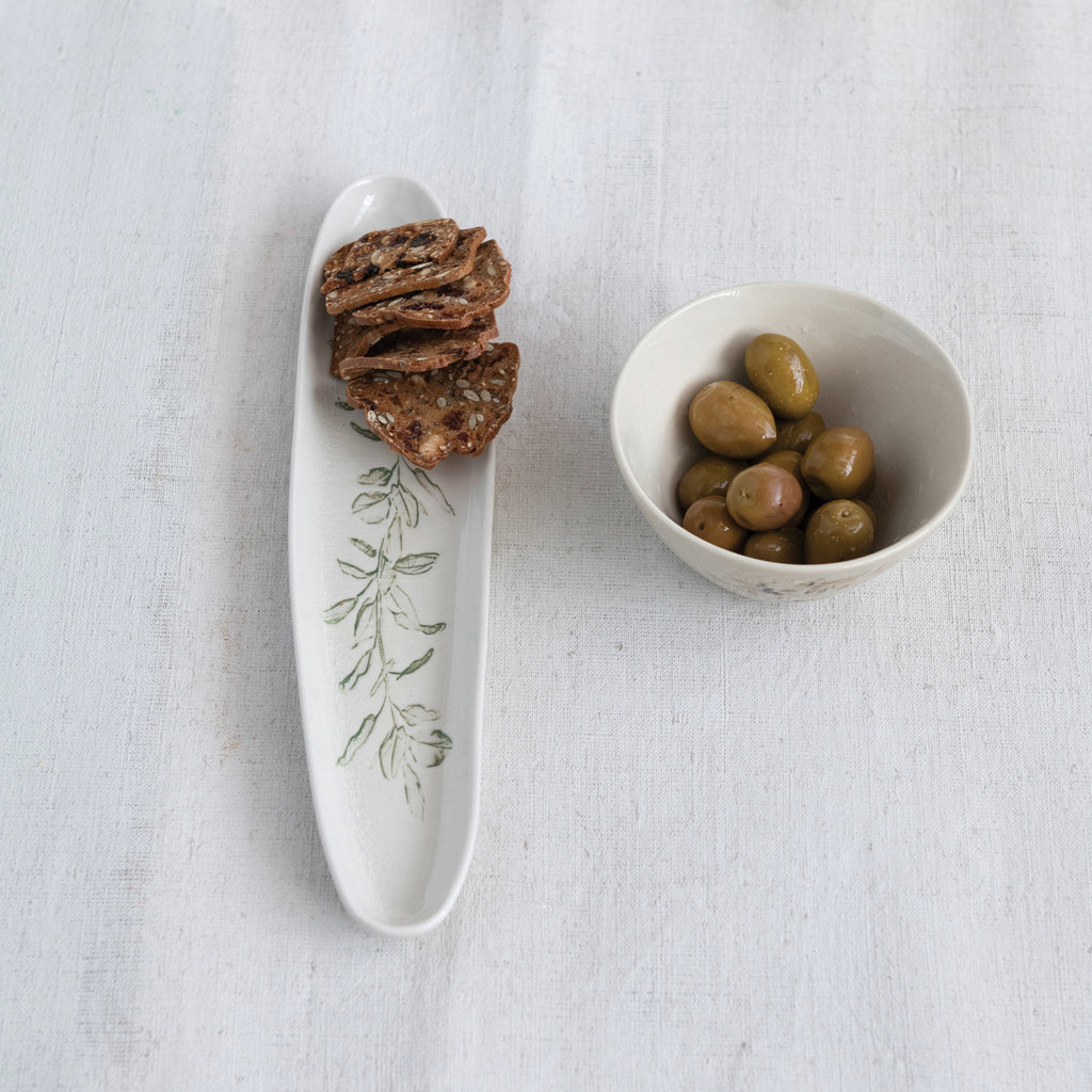 Oval Debossed Stoneware Tray with Botanical