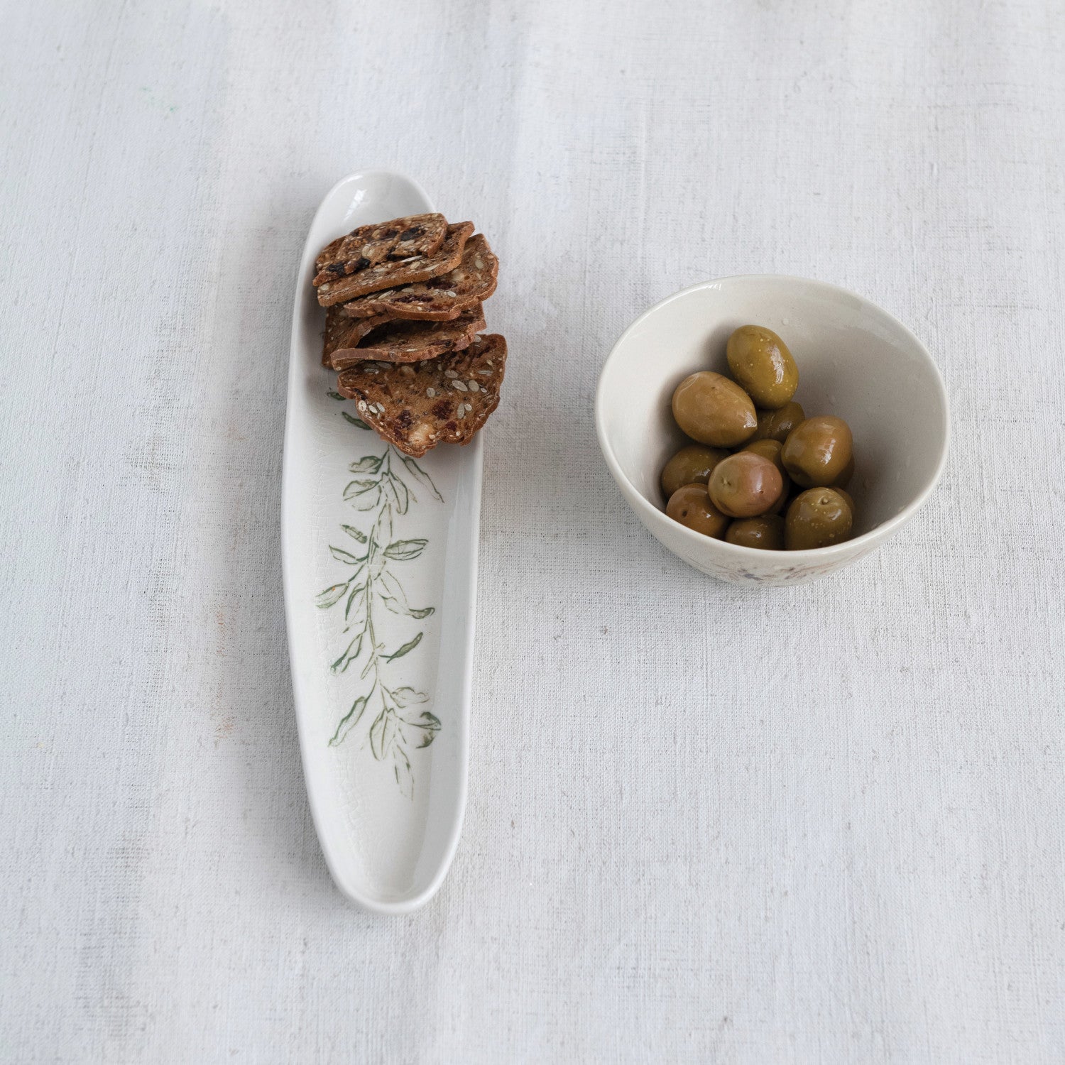 Oval Debossed Stoneware Tray with Botanical