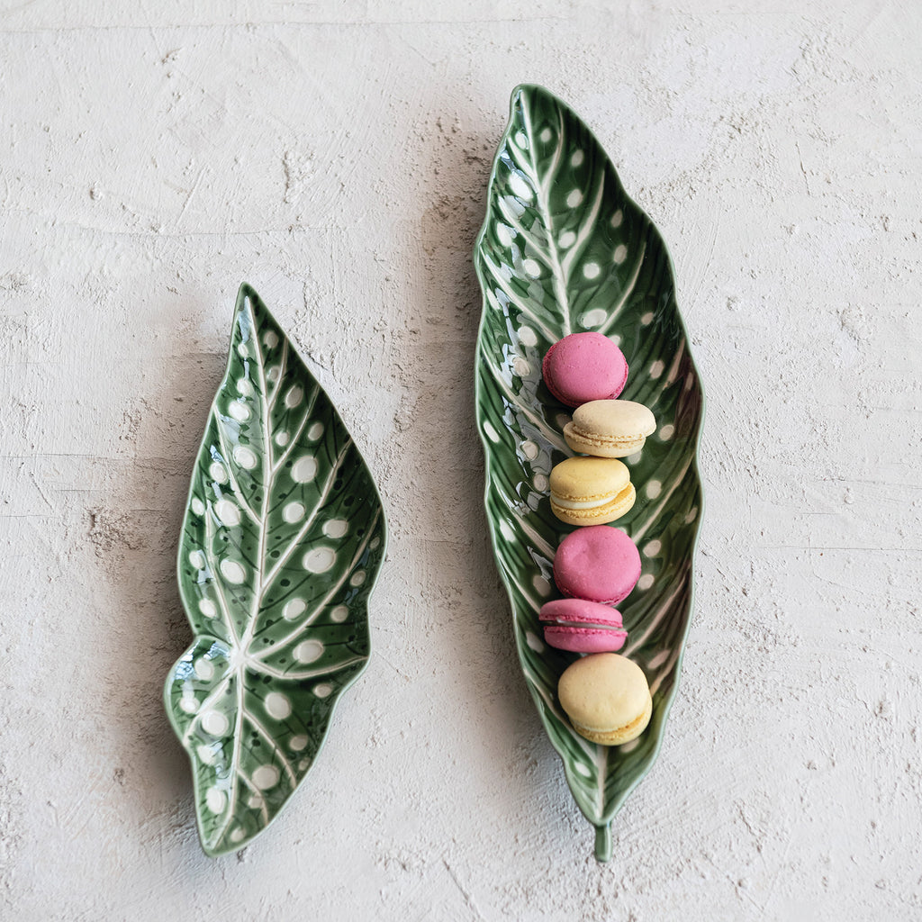 Stoneware Leaf Shaped Plate