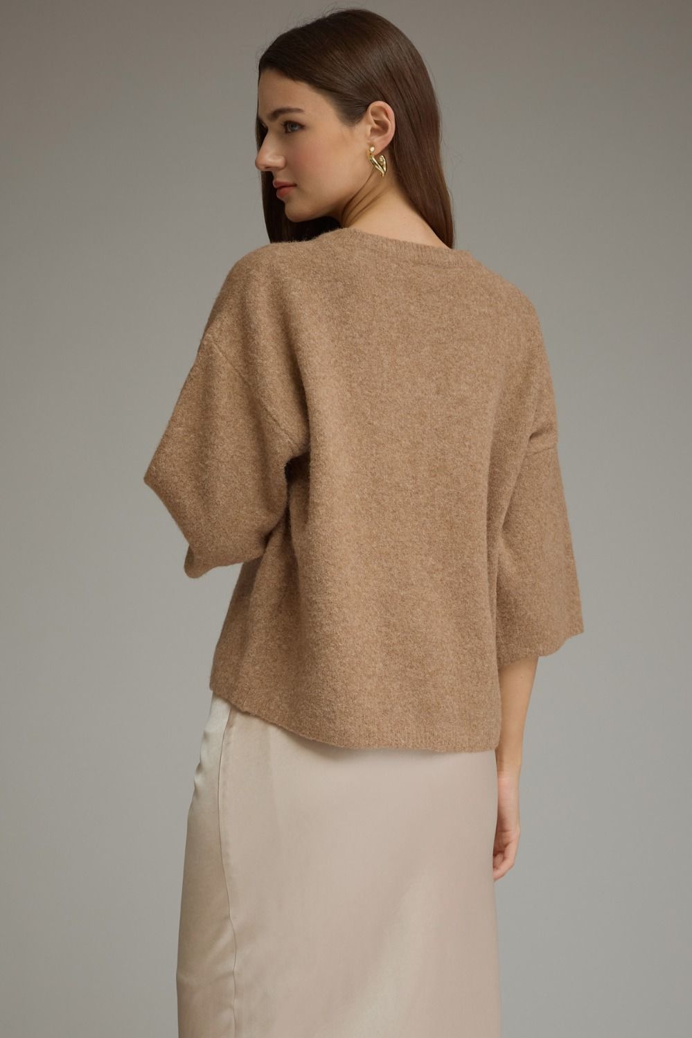 Sweater Top w Three-Quarter Sleeves