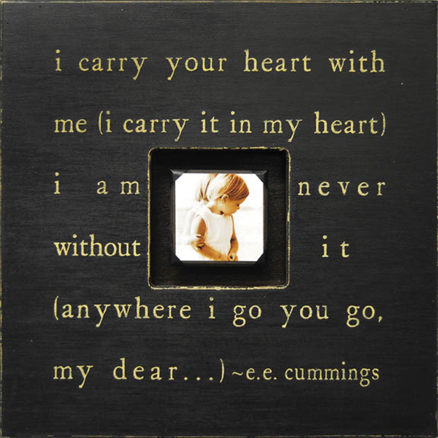 I carry your heart e.e. cummings poetry love poem -  Portugal