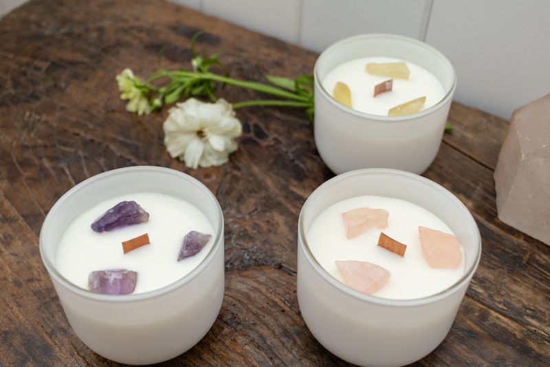 Rose Quartz Crystal Candle 11oz