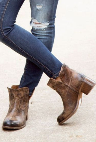 Walnut Grove Boots - Tan