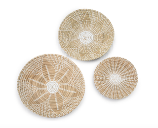 Round Seagrass Wall Hangings with White Flower Design